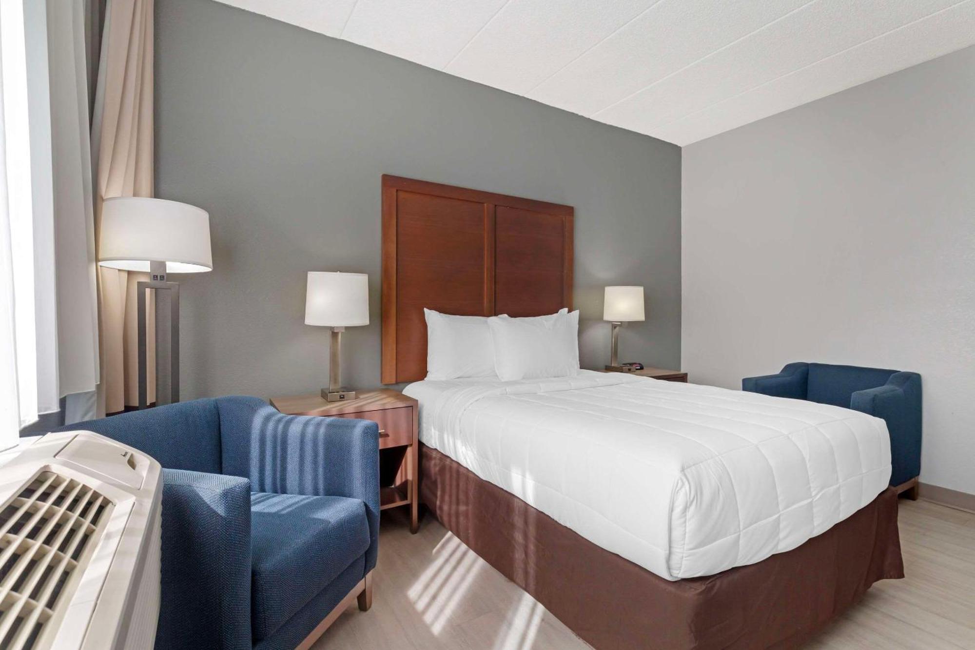 Clarion Hotel & Suites BWI Airport North Балтимор Экстерьер фото