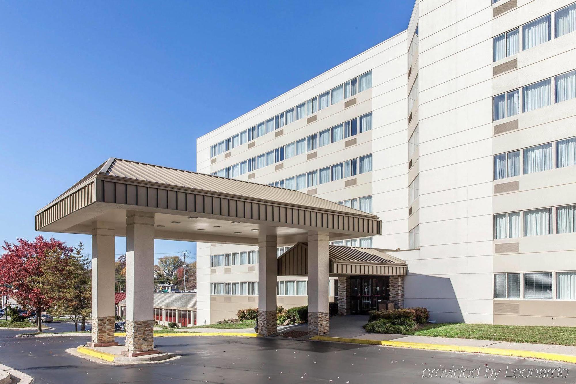 Clarion Hotel & Suites BWI Airport North Балтимор Экстерьер фото