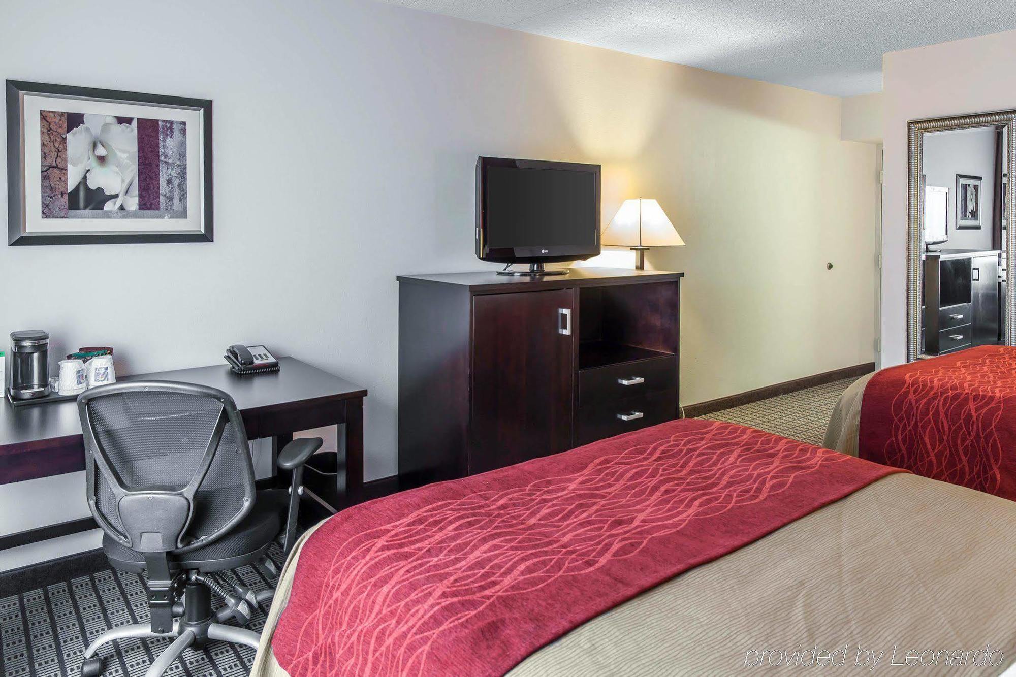 Clarion Hotel & Suites BWI Airport North Балтимор Экстерьер фото