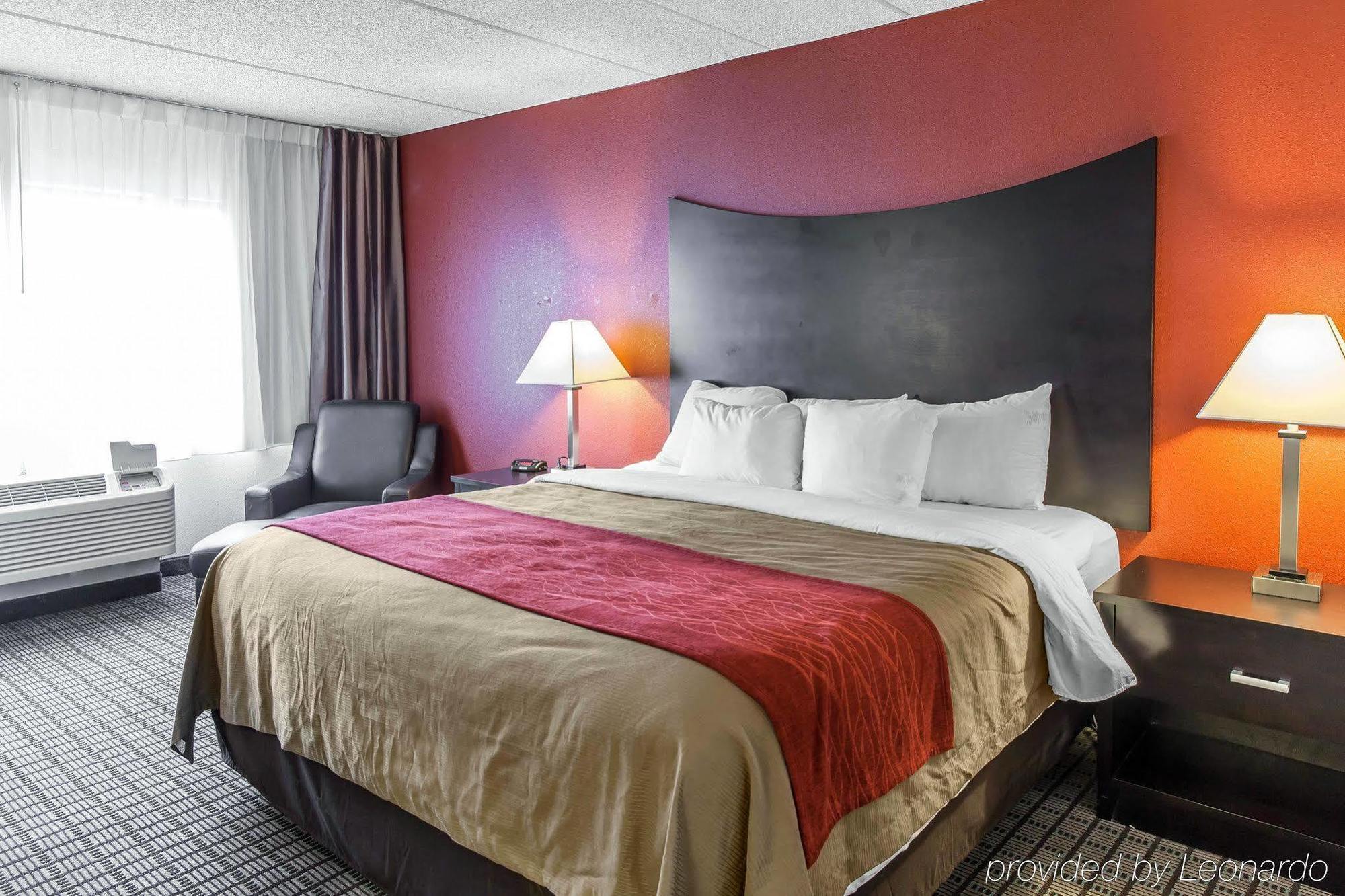 Clarion Hotel & Suites BWI Airport North Балтимор Экстерьер фото